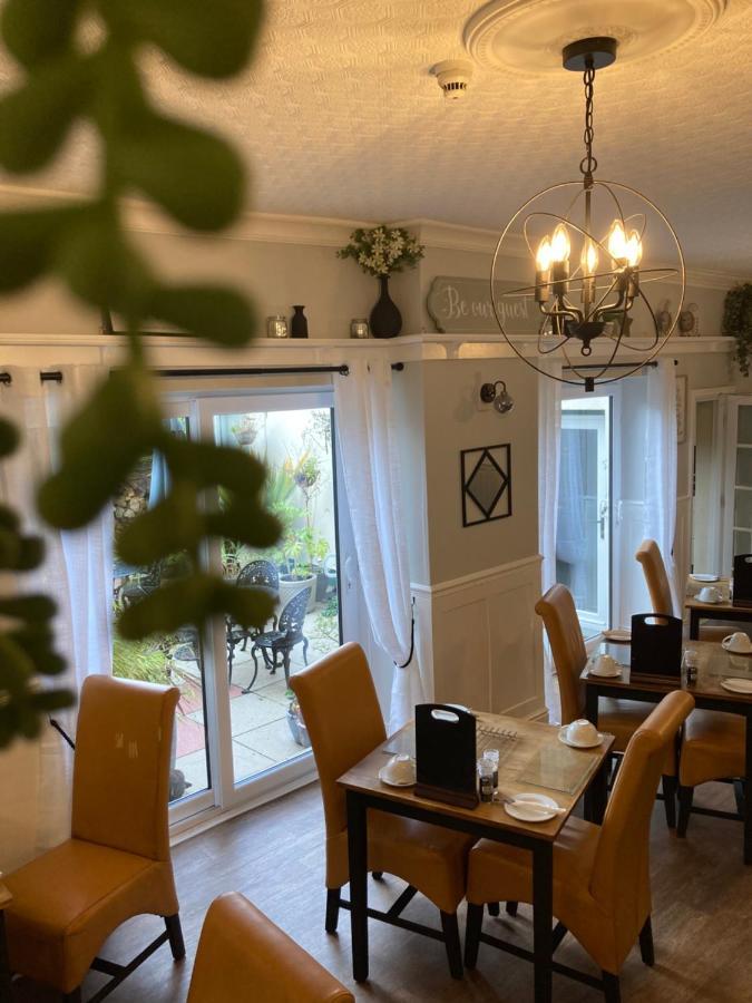 Abbey Court Guest House Carlisle  Ngoại thất bức ảnh
