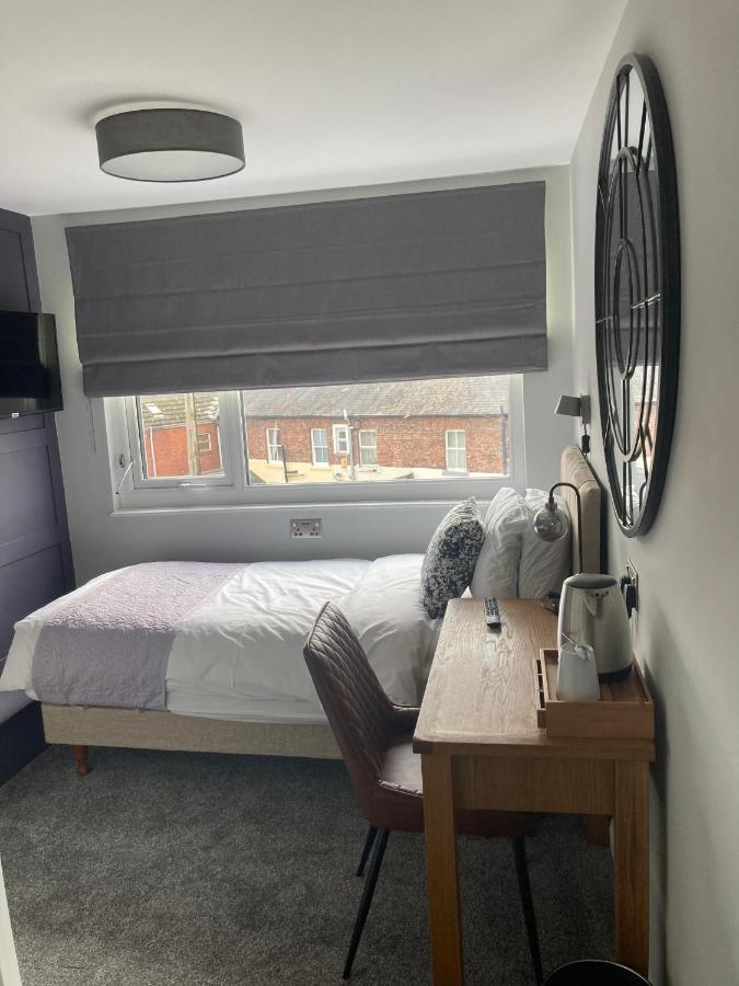 Abbey Court Guest House Carlisle  Ngoại thất bức ảnh